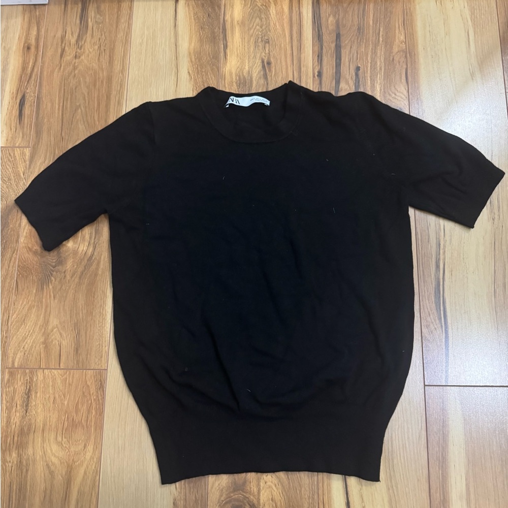 Zara Short Sleeve Black Sweater